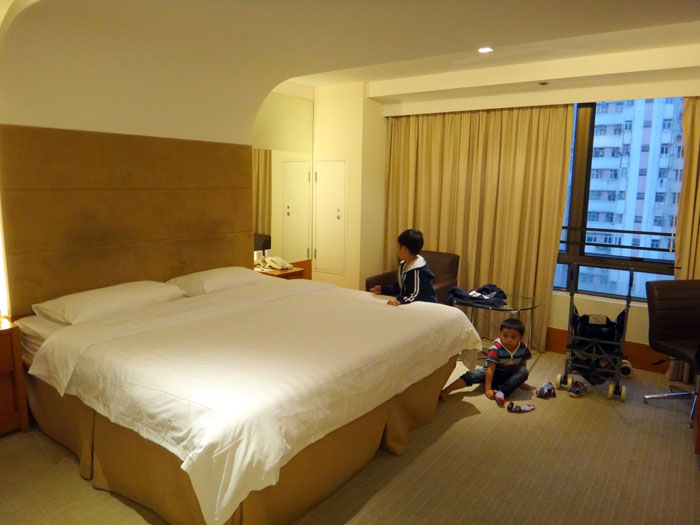 Liburan Keluarga Ke Hong Kong: Why Hong Kong, Persiapan