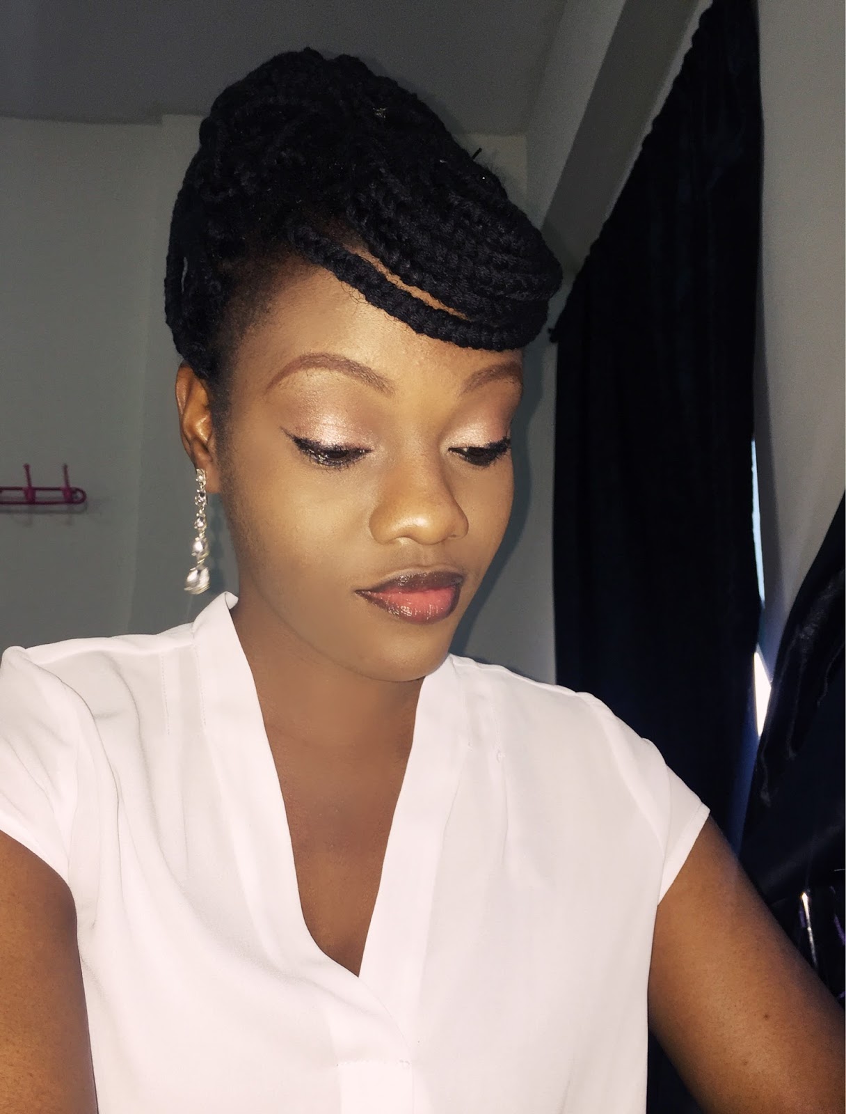 Inverted bangs (yarn)