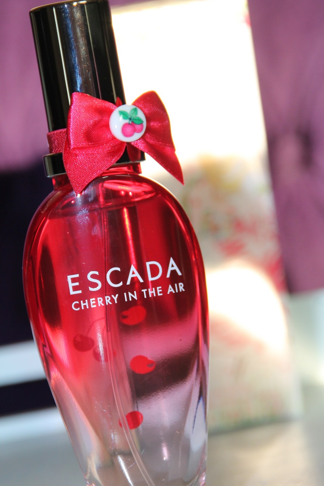 Crystal's Reviews: Escada Cherry in the air