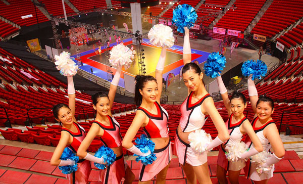 Ulasan: LET'S GO, JETS! チア☆ダン (2017) Ulasan: LET'S GO, JETS! チア☆ダン (2017)