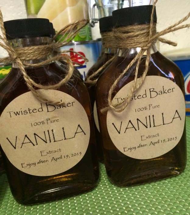 Frieda Loves Bread Bottles & Labels for Homemade Vanilla Extract