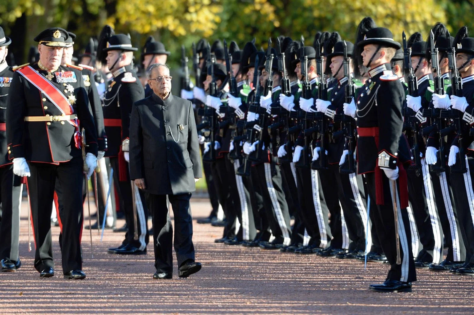 Norwegian Royal Family welcome the President of India, Pranab Mukherjee and his daughter, Sharmistha Mukherjee to Norway on the first day of their state visit to the country.