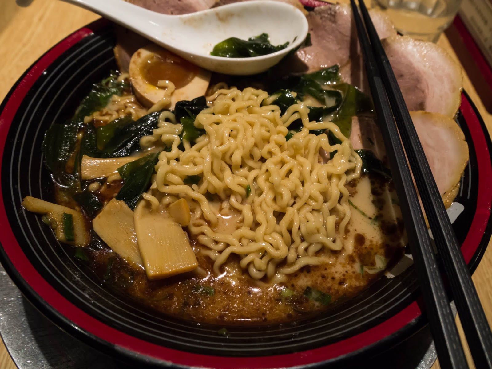 屯京拉麵，魚豚叉燒拉麵