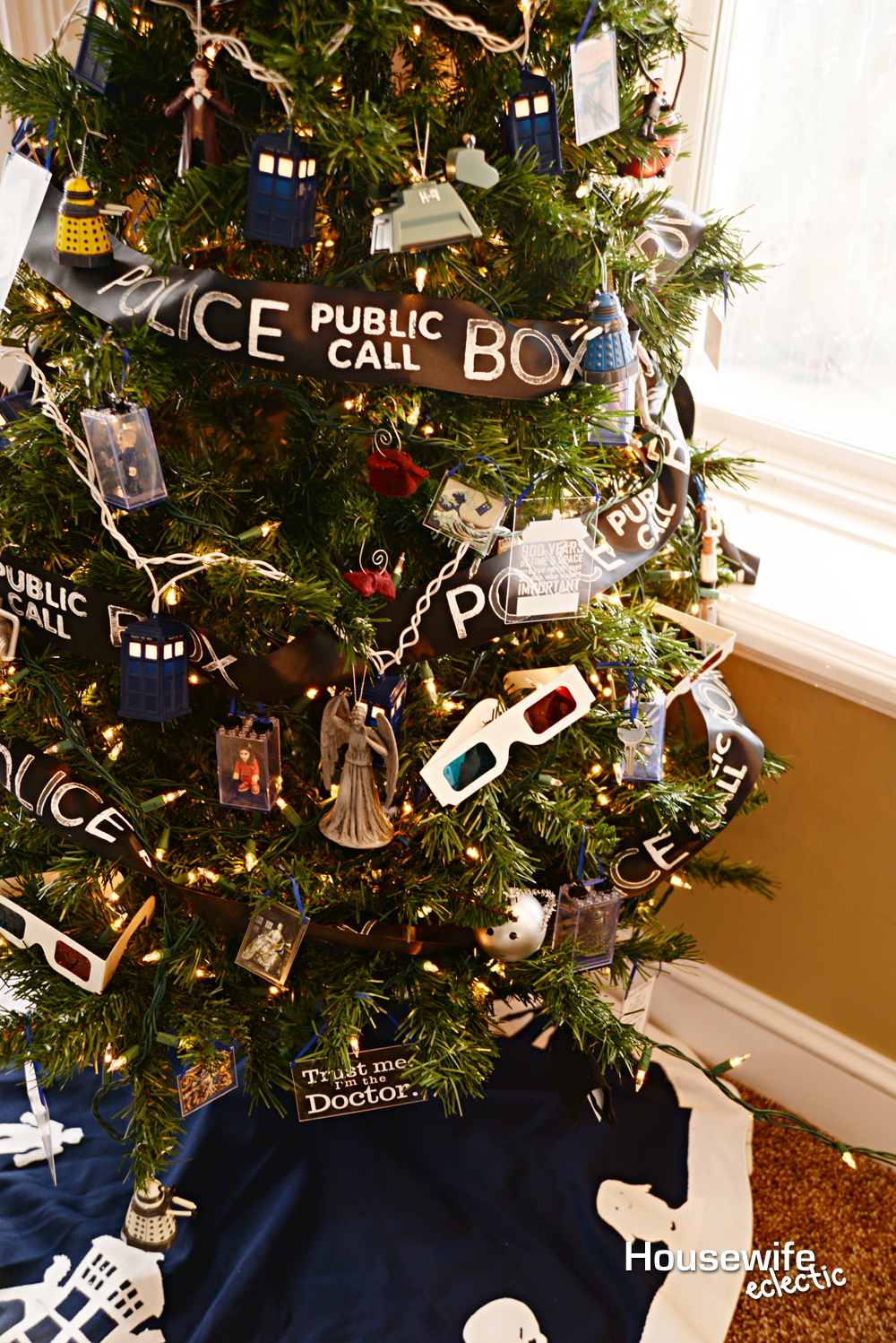Doctor Who Christmas Tree Housewife Eclectic