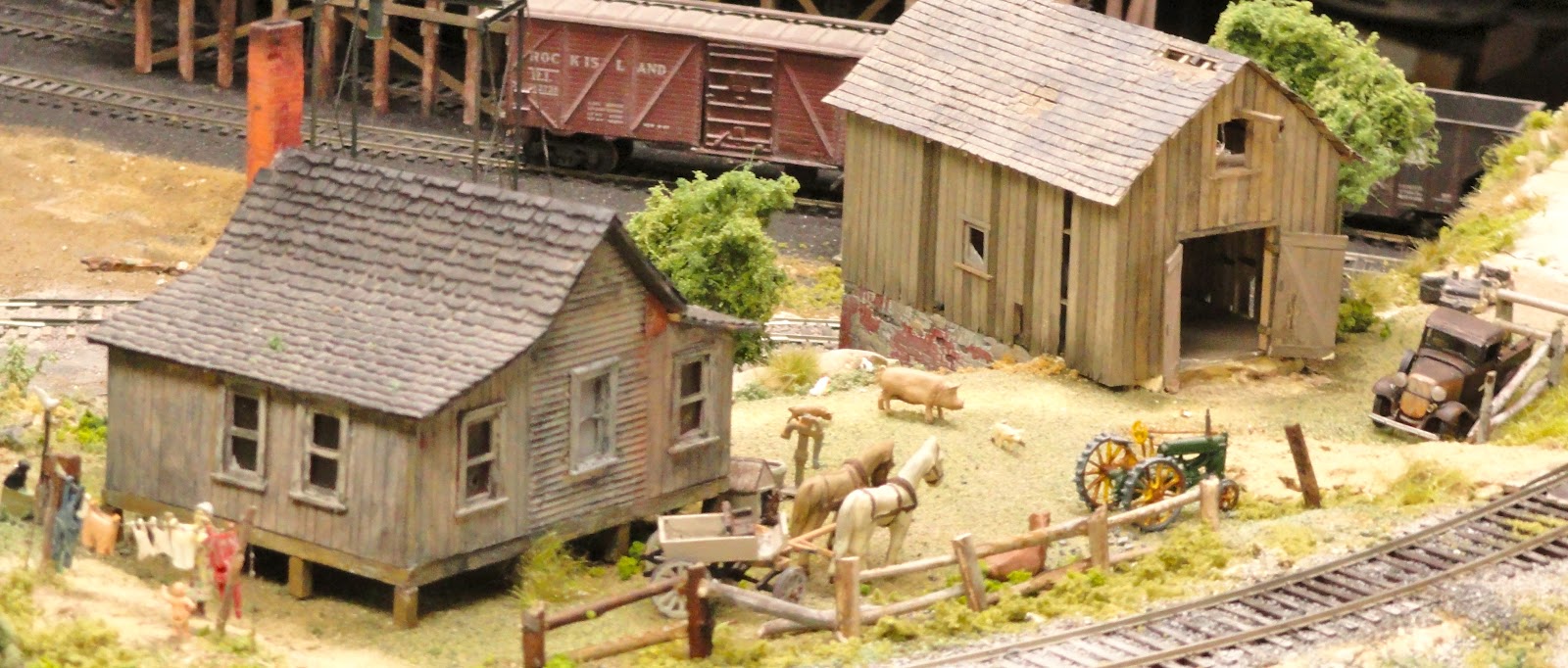 Model Railroad Minutiae The barn and the farm