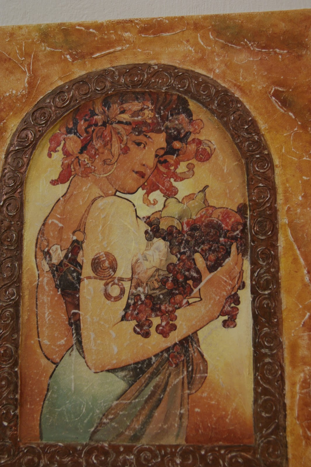 Декупаж на стене имитация фрески