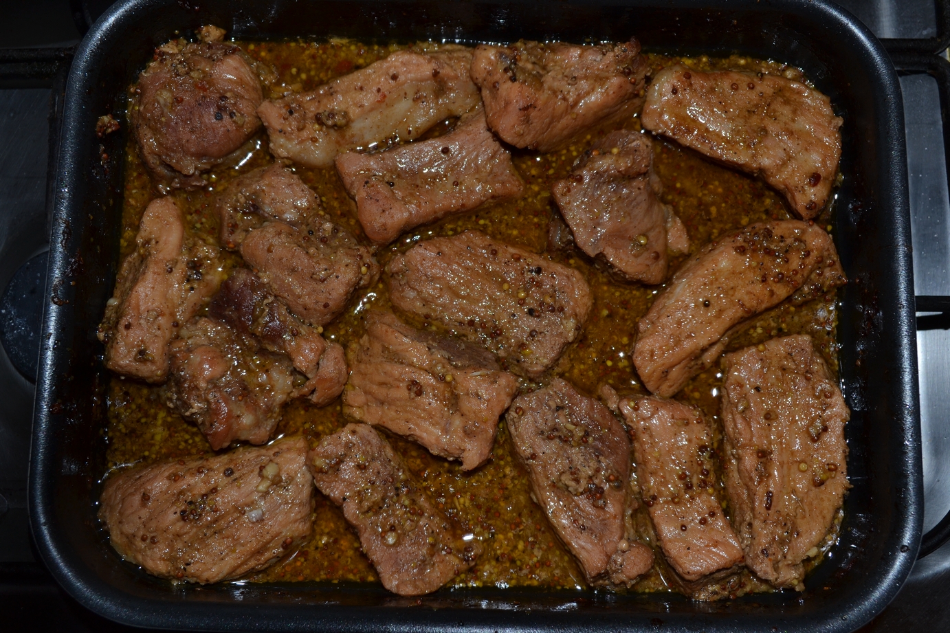 Маринад для мяса в духовке. Буженина в горчичном маринаде. Маринад для курицы в духовке. Мясо на кости в медово-горчичном соусе. Мясо с французской горчицей в духовке.