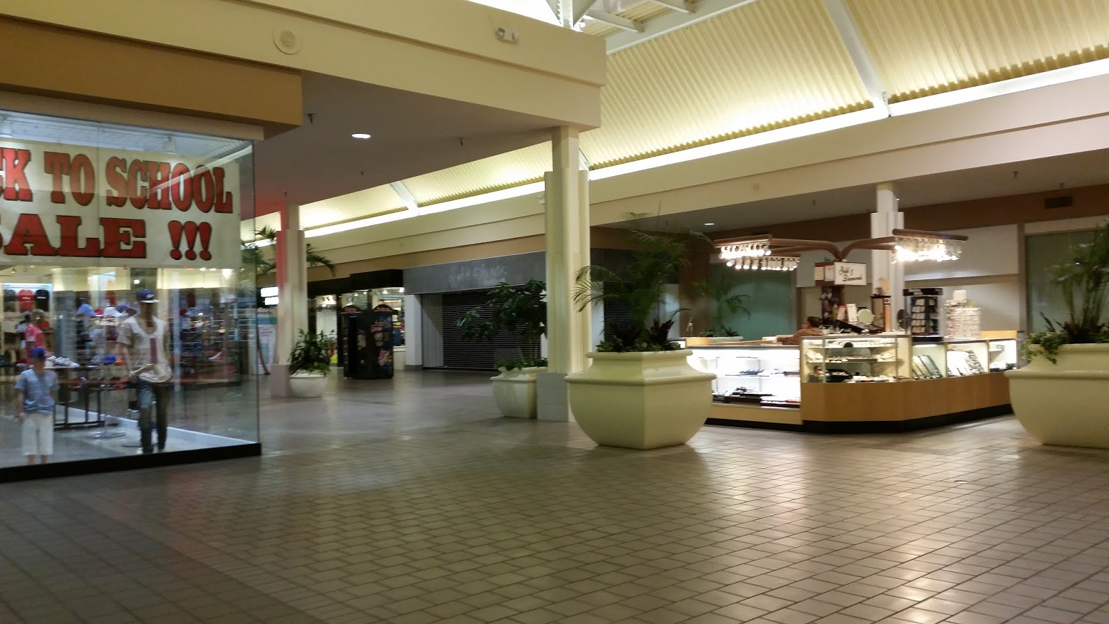 louisiana and texas southern malls and retail northshore square bath and body works north shore mall
