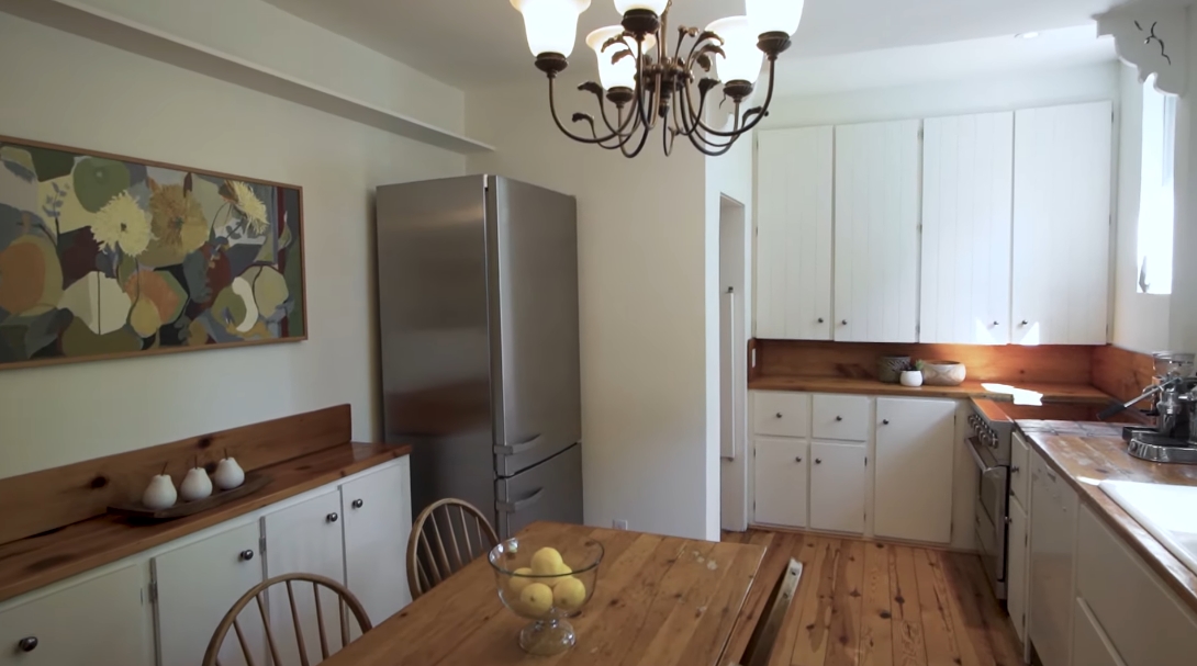 19 Photos vs. 9 Ridout St, Toronto Interior Design Home Tour