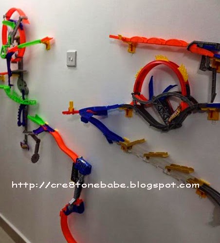 cre8tone: Hot Wheels Wall Tracks