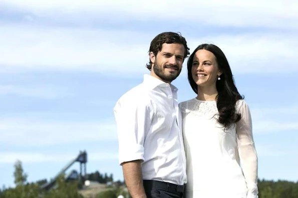 Prince Carl Philip and his fiancée Sofia Hellqvist gave a interview to the Swedish newspaper Dalarnas Tidning