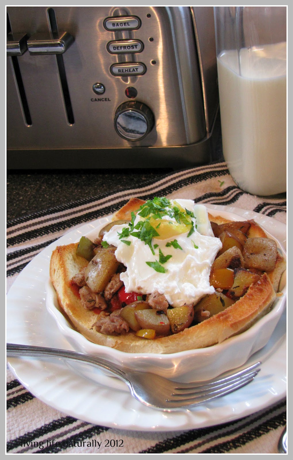 living life......naturally! Sunday Morning Poached Egg On Ground