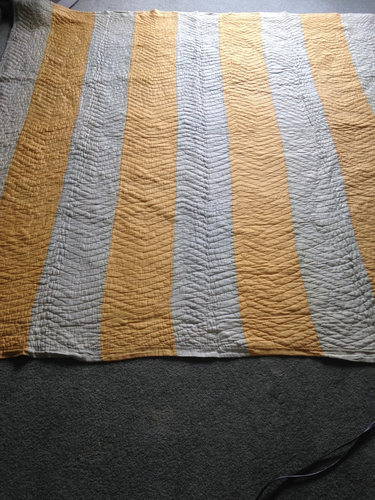 Welsh Quilts: Yellow and Grey Green Strippy Quilt from Bedale with Wave ...