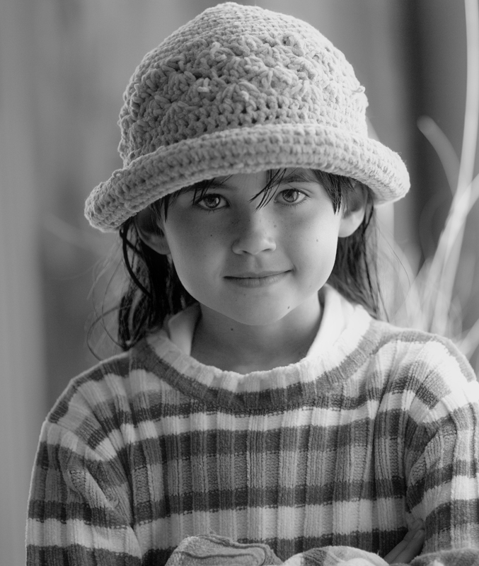 photography tips you can use a white bed sheet as a reflector if you need to reduce some shadows on a person s face