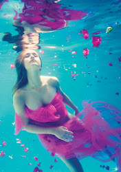 underwater swimming summer water end under kalis mermaid swim deep breast defination wallpapers photographer couple robe breath