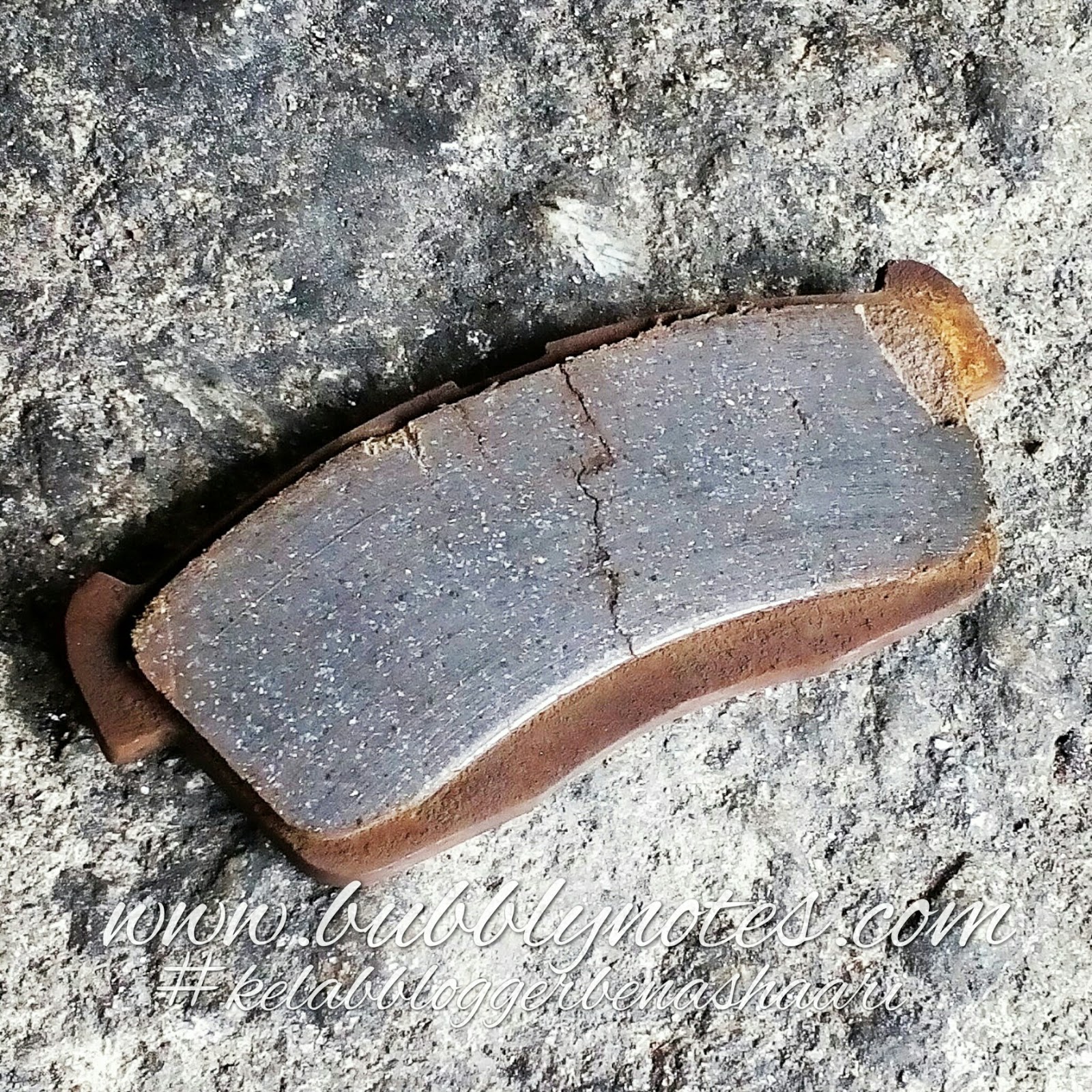 "Brake Pad" Yang Menipis Dan Retak Di Tengah...