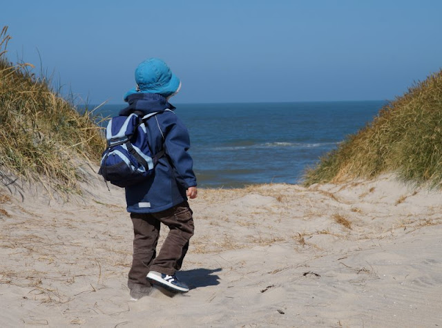 Vom Glück der Anreise nach Dänemark. Am ersten Tag geht es natürlich noch an den Strand mit den Kindern.