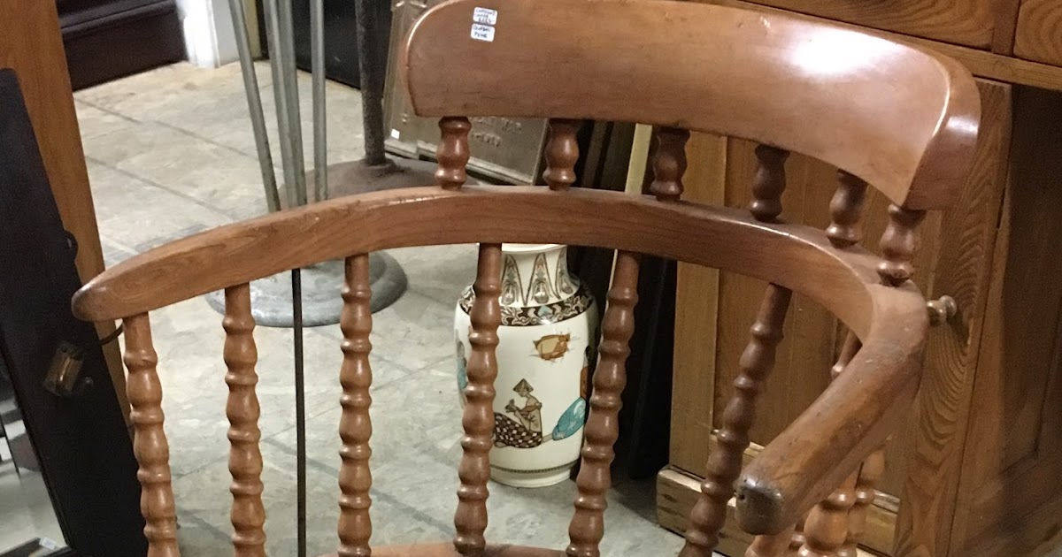 1698 QUEEN ANTIQUES ANTIQUE QUEBEC PINE CAPTAINS CHAIR