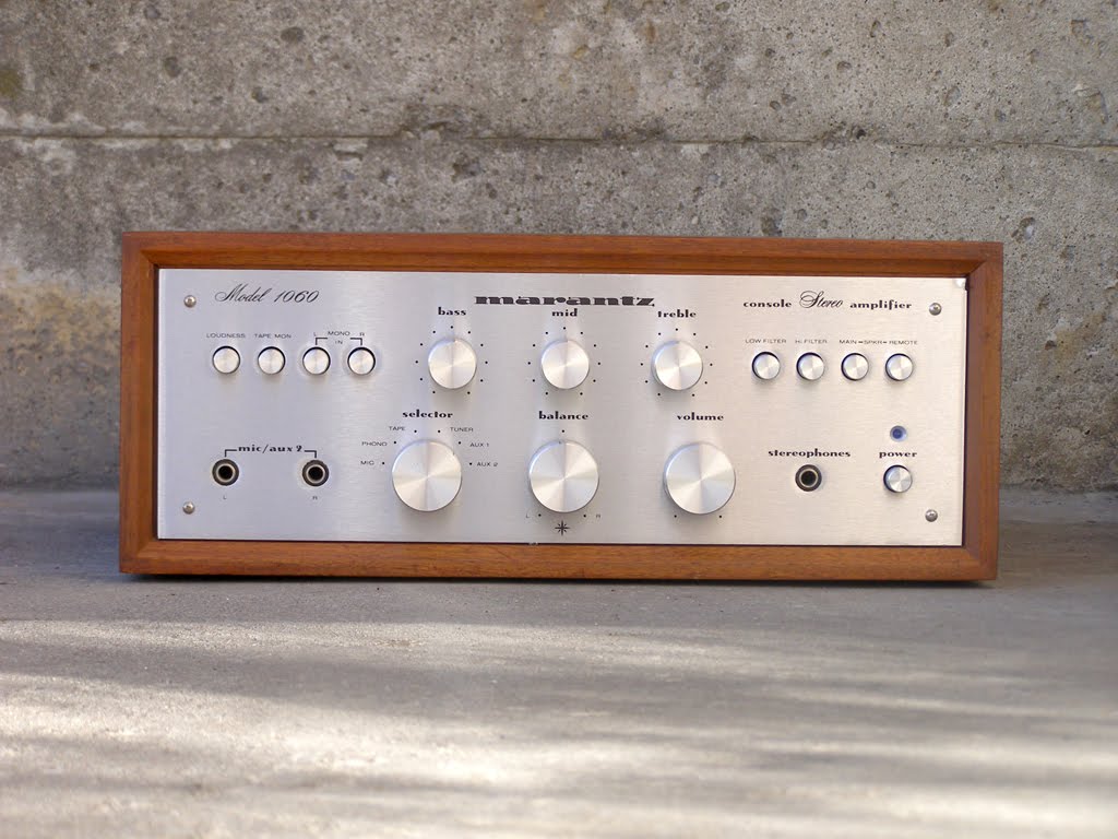 SEVENTIES STEREO: Marantz 1060.