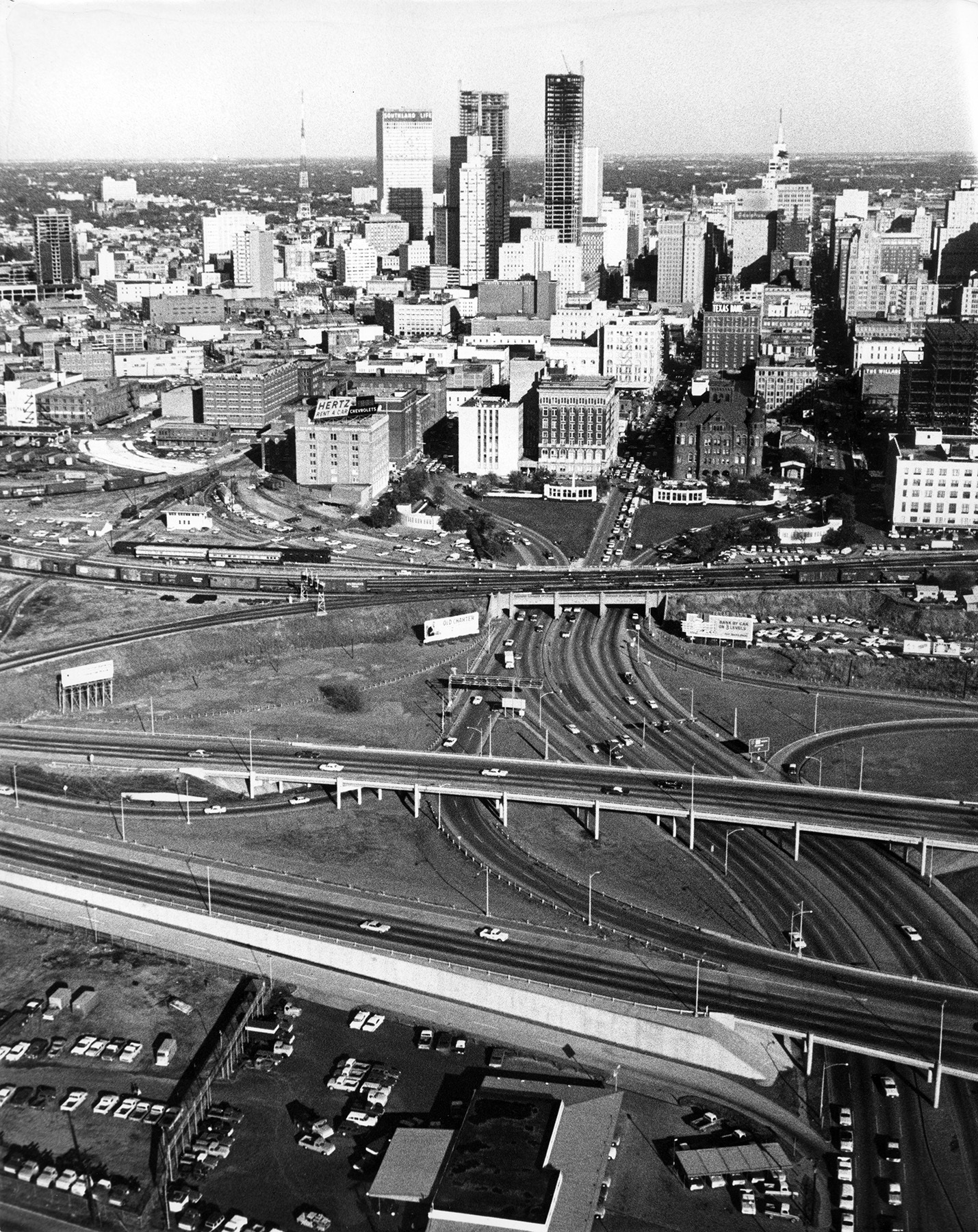 DVP's POTPOURRI: DAN RATHER IN DEALEY PLAZA ON NOVEMBER 23, 1963 (AND
