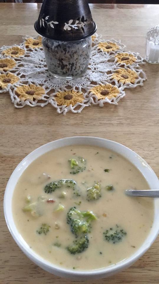 Harvest Lane Cottage Bacon Broccoli Cheddar Soup