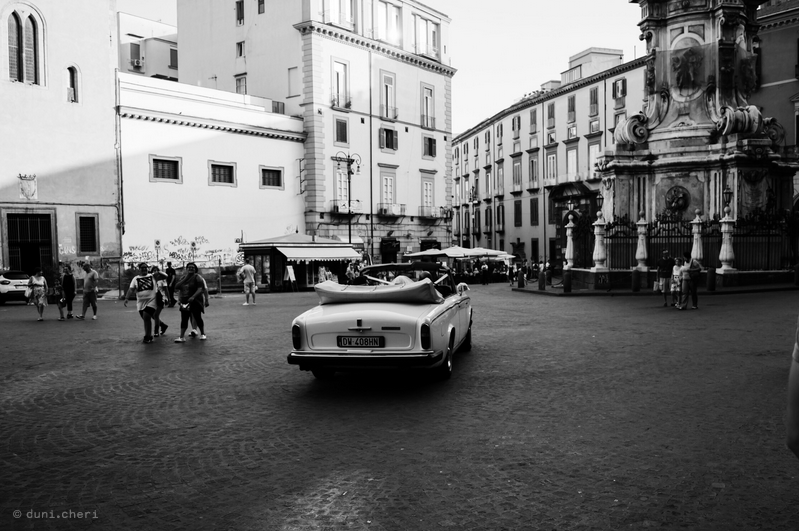 italien road trip neapel schwarz weiss hochzeit auto italien road trip neapel schwarz weiss hochzeit auto