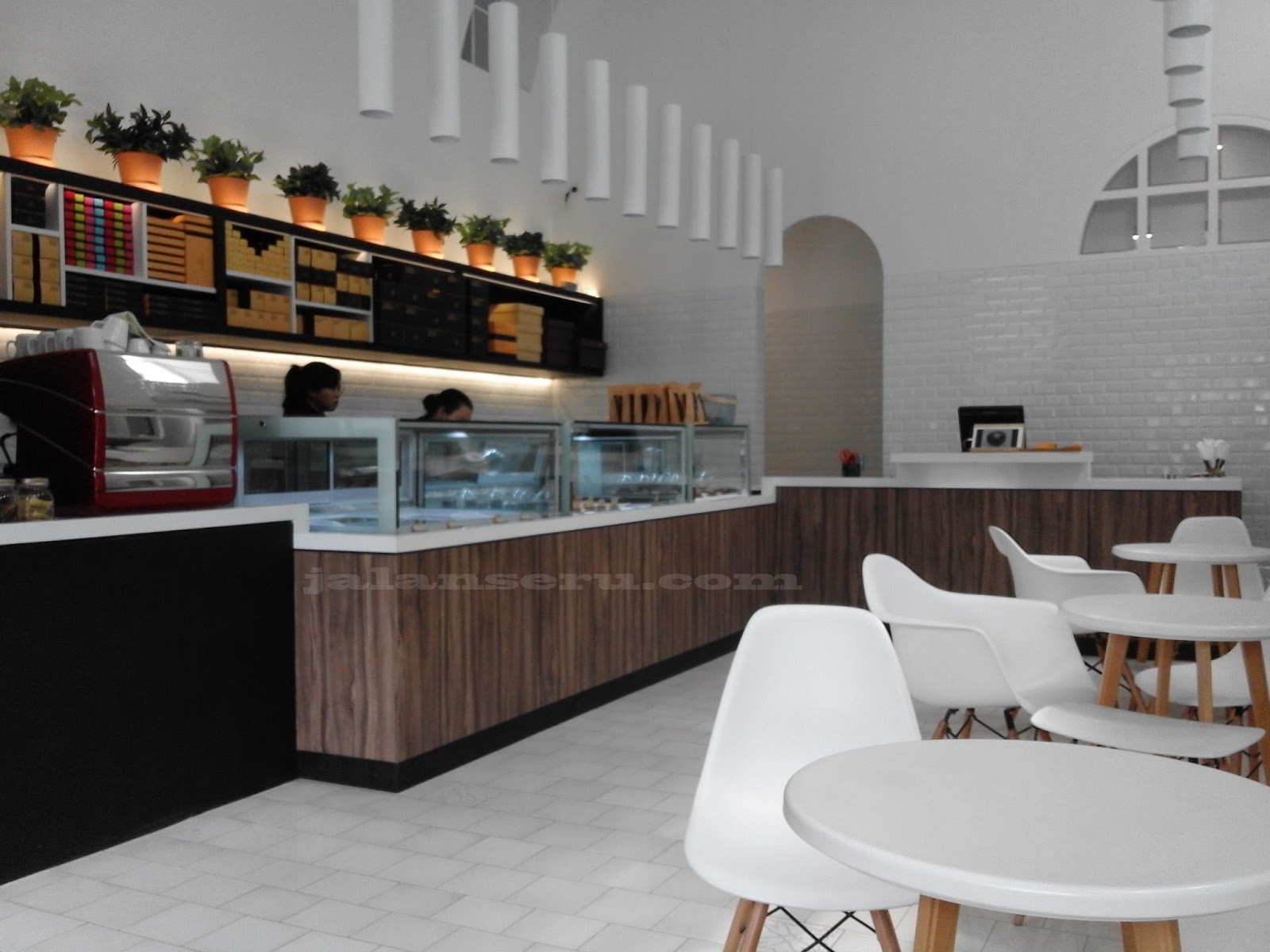 Toko Kue Better CHOCOlate Than Never - Jalan Seru