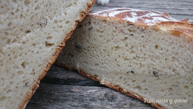 Pan%2Bde%2Bespelta%2Bcon%2Btrufa%2Bnegra