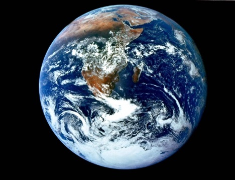 #PraCegoVer: Terra vista do espaço.
