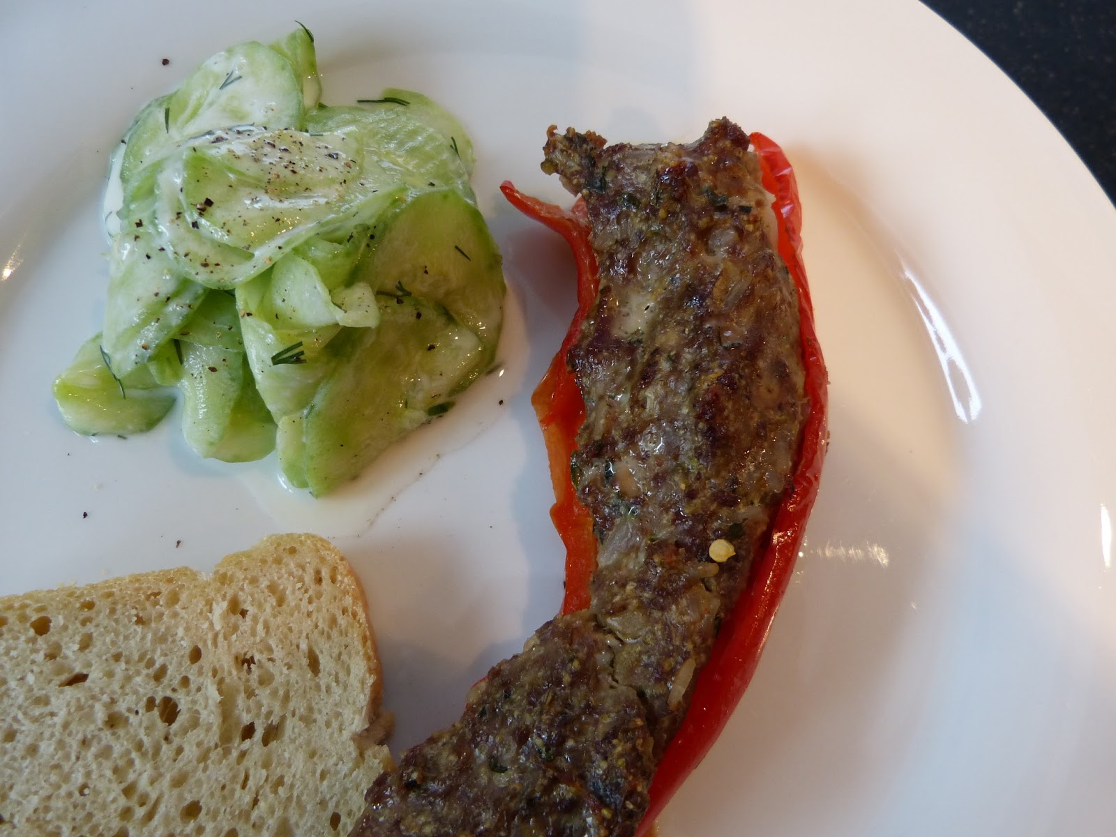 Claudia&amp;#39;s Küche: Paprika mit Lammhack gefüllt