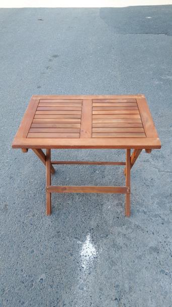   Cung cấp bàn ghế, gỗ xếp và sản phẩm gỗ thông 3