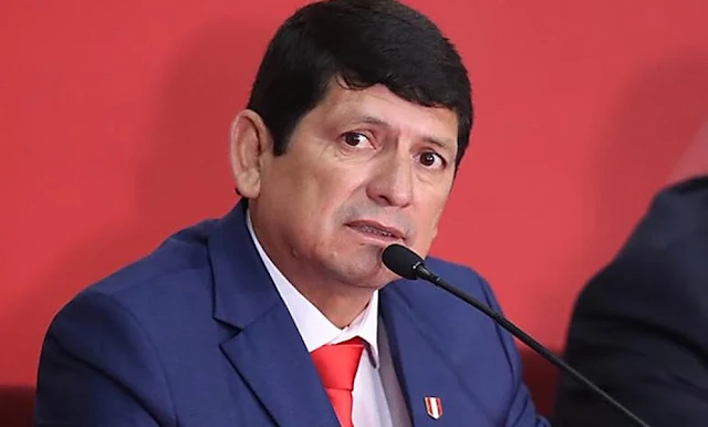 Agustín Lozano Saavedra asumió la presidencia de la Federación Peruana de Fútbol tras detención de Edwin Oviedo
