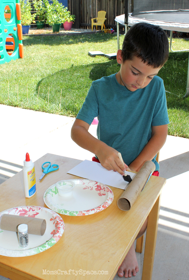 kids assembling easy 4th of july kids craft 