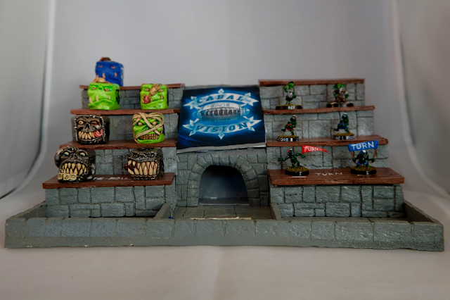 Fan Stand with Tokens Front Fan Stand with Tokens Front