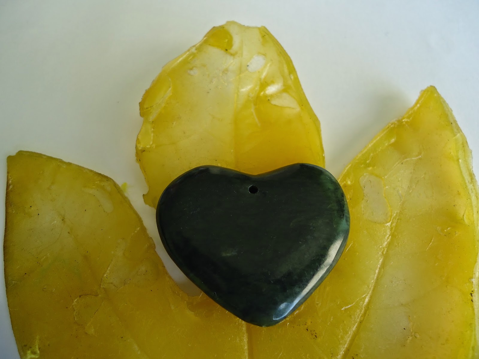 Turmalinas y Piedras Piedras que deslumbran y enamoran! Jade Jaguar