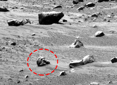 Mars skull, anomaly skulls on Mars life on Mars