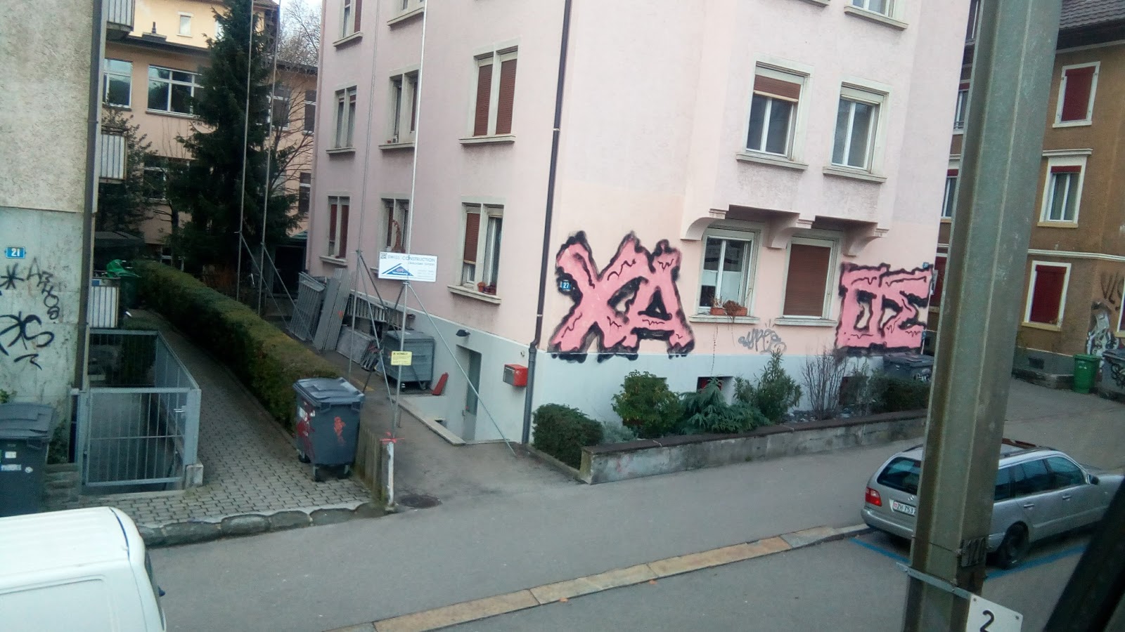 Velpariso Chile Home Of The Worlds Greatest Graffiti Collection