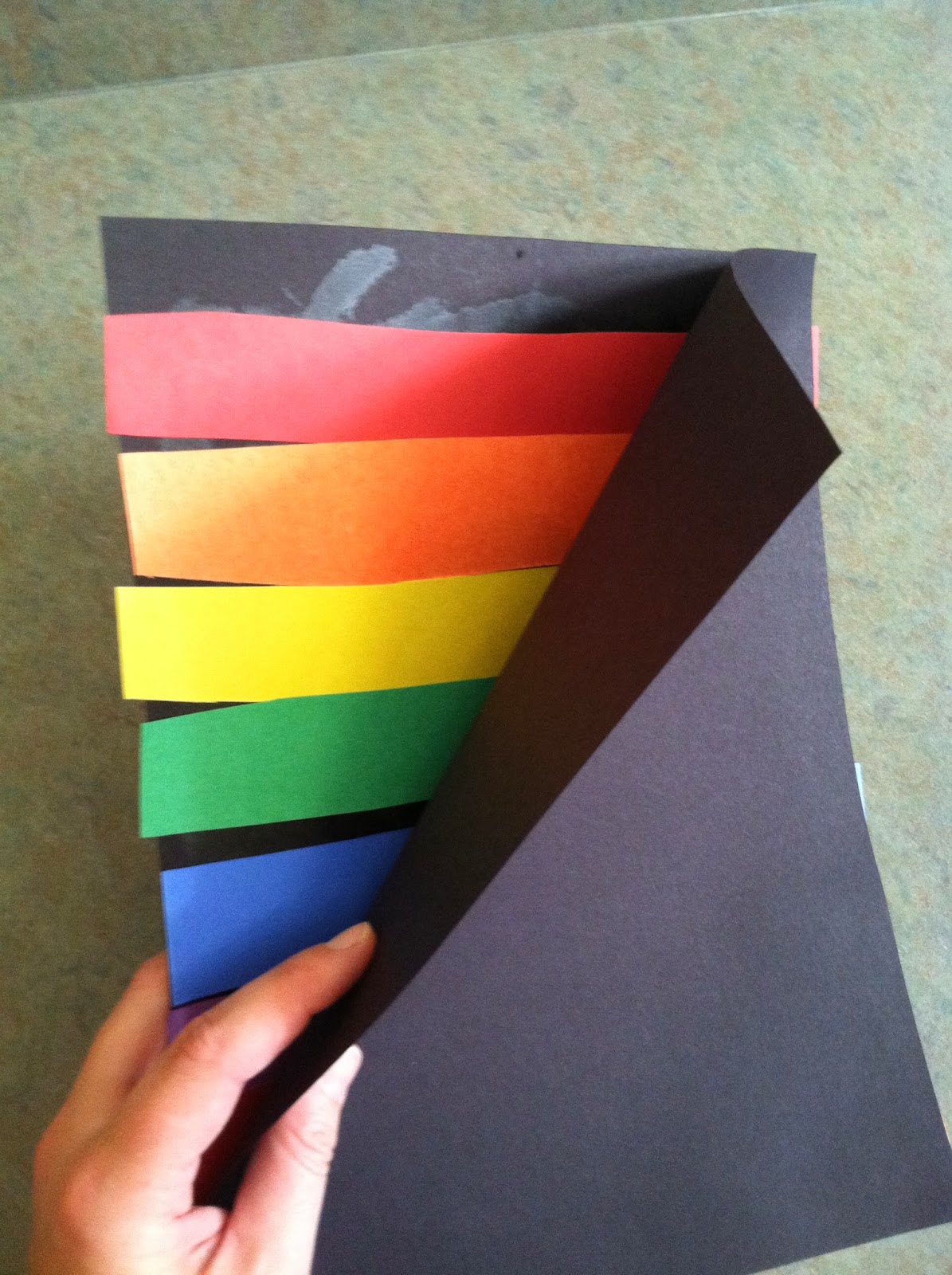 The Lion Is A Bookworm Storytime Colors