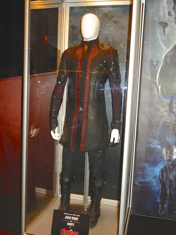 Hawkeye costume Avengers Age of Ultron