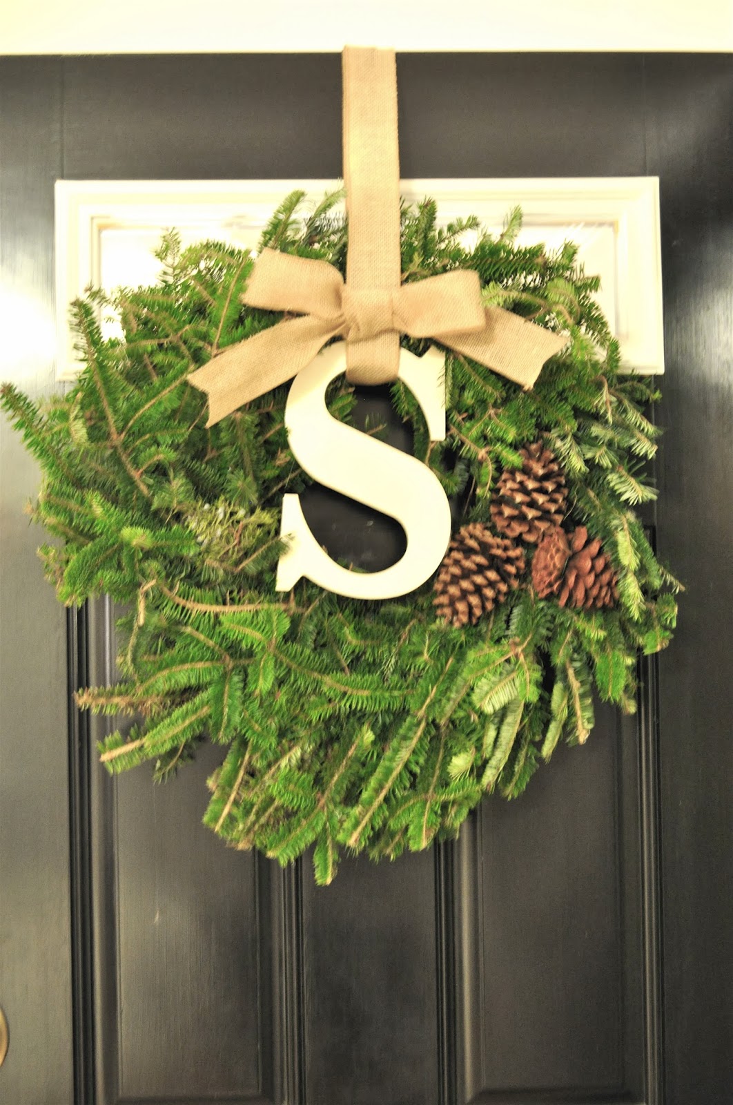 Olive & Gray: Rustic holiday wreath {DIY}