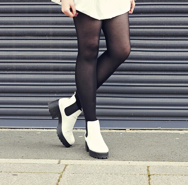 Helix SpyLoveBuy Cleated White Sole Boots