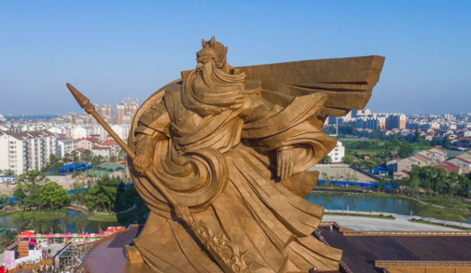 China da a conocer la enorme estatua de 1300 toneladas de Guan Yu