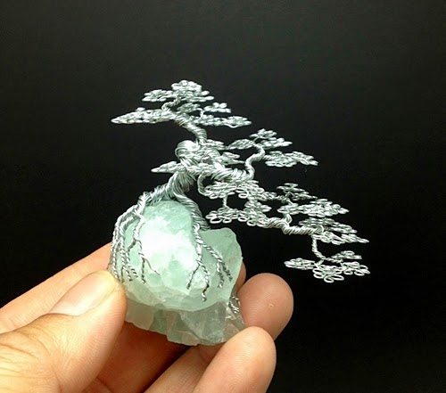 21-Ken-To-aka-KenToArt-Miniature-Wire-Bonsai-Tree-Sculptures-www-designstack-co