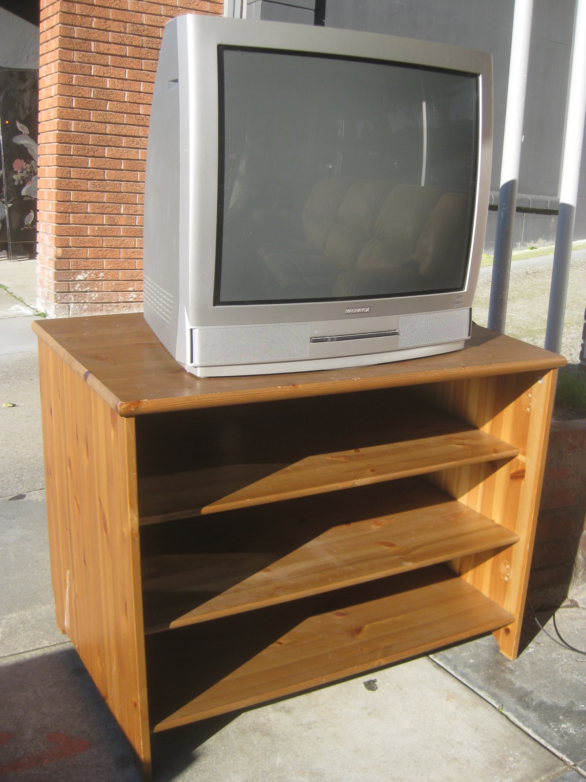 UHURU FURNITURE & COLLECTIBLES: SOLD - 2005 Magnavox 27" TV - $45