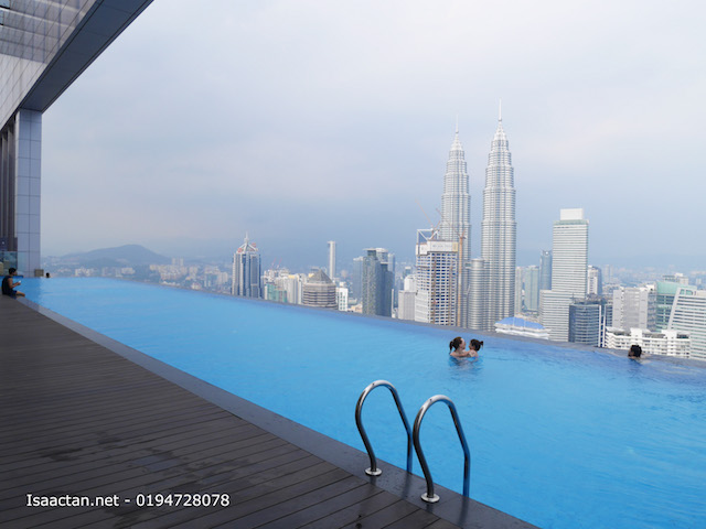 Beautiful infinity pool Beautiful infinity pool
