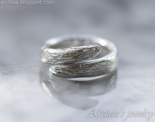 https://www.arctida.com/en/home/124-tree-bark-ring-textured-band-sterling-silver-960-karya.html