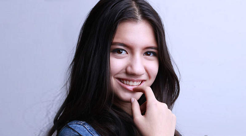 Cassandra Lee cewek manis alis mata Cassandra Lee cewek manis dan remaja