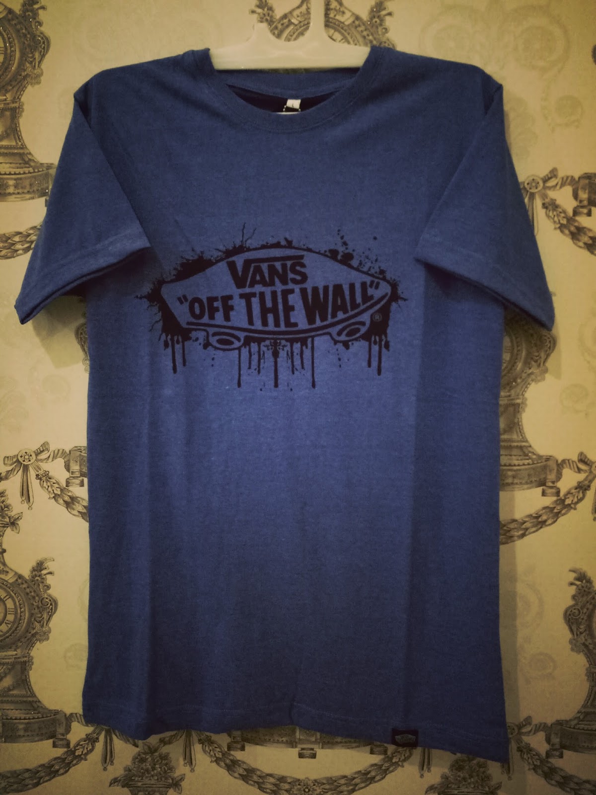 baju vans off the wall