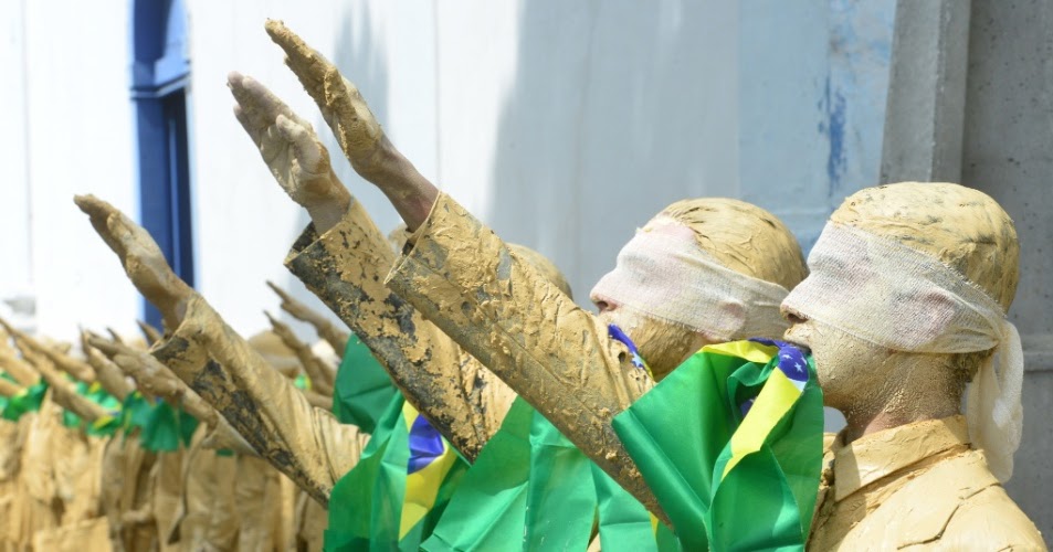 Em pequeno pênis de escola