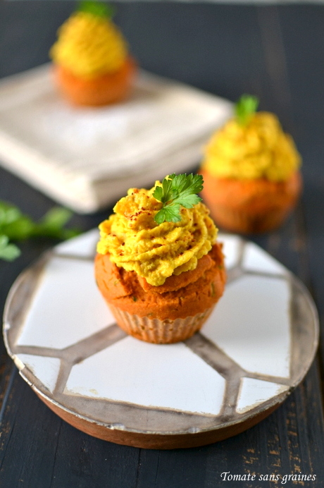Cupcakes à la tomate et au persil, chantilly de poivron jaune
